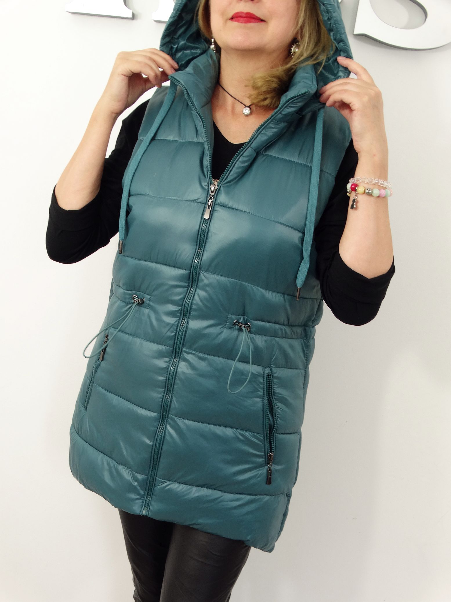 Kamizelka Pikowana Bezrękawnik z Odpinanym Kapturem AURELIA od 40 do 50 morska - obrazek 6