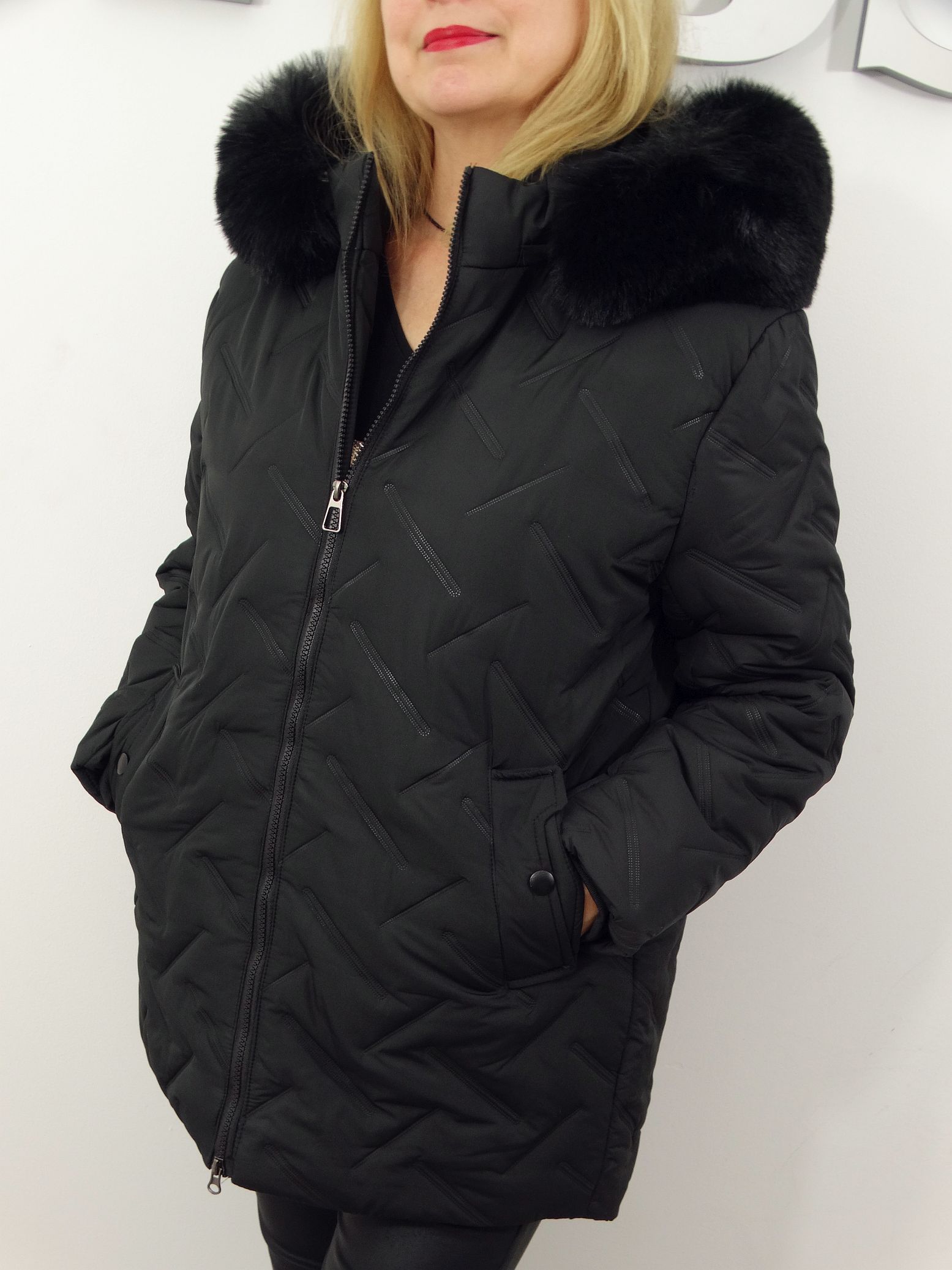 Kurtka Damska Pikowana Zimowa IZOLDA od 44 do 54 czarna