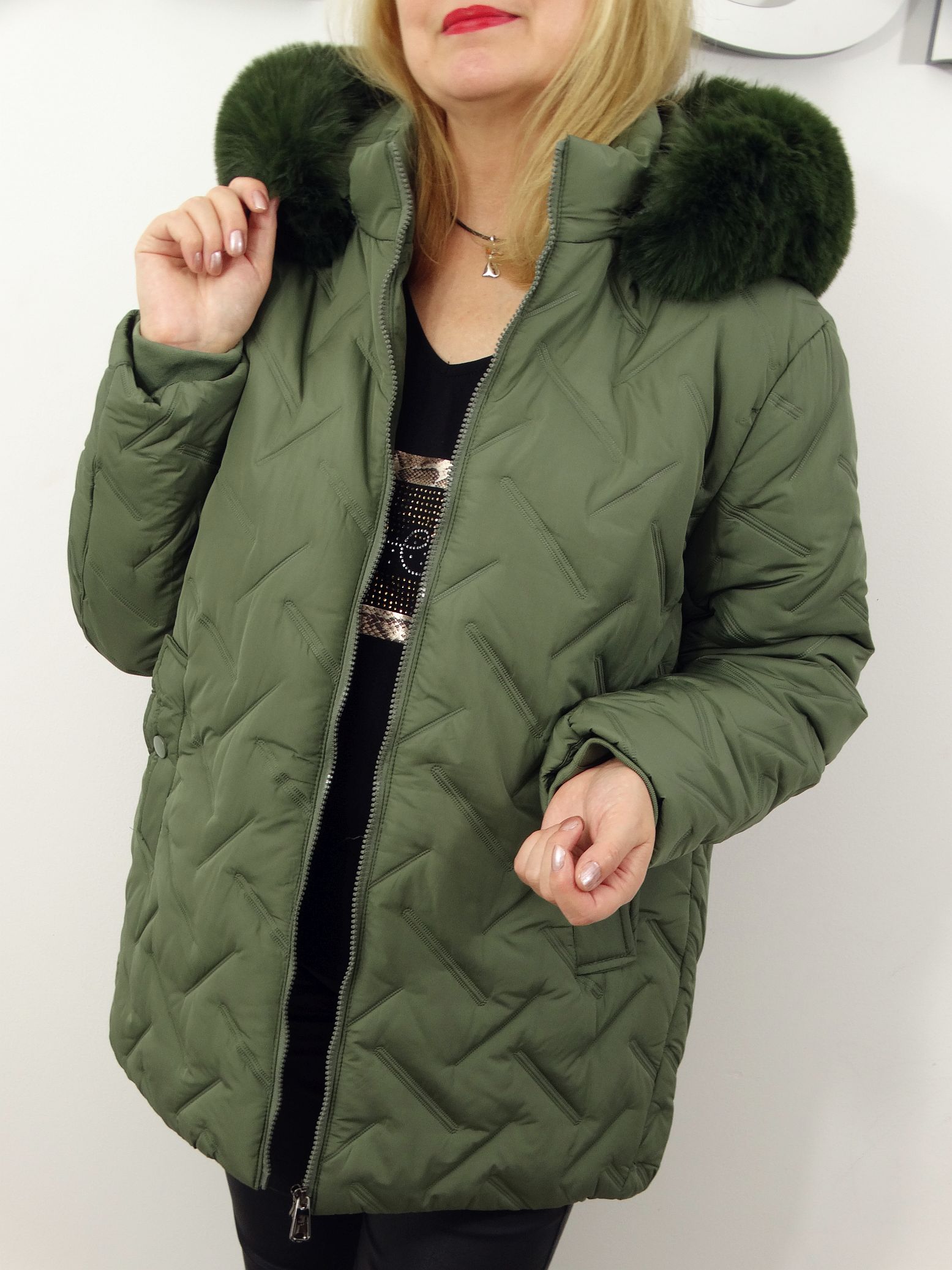 Kurtka Damska Pikowana Zimowa IZOLDA od 44 do 54 zielona - obrazek 3