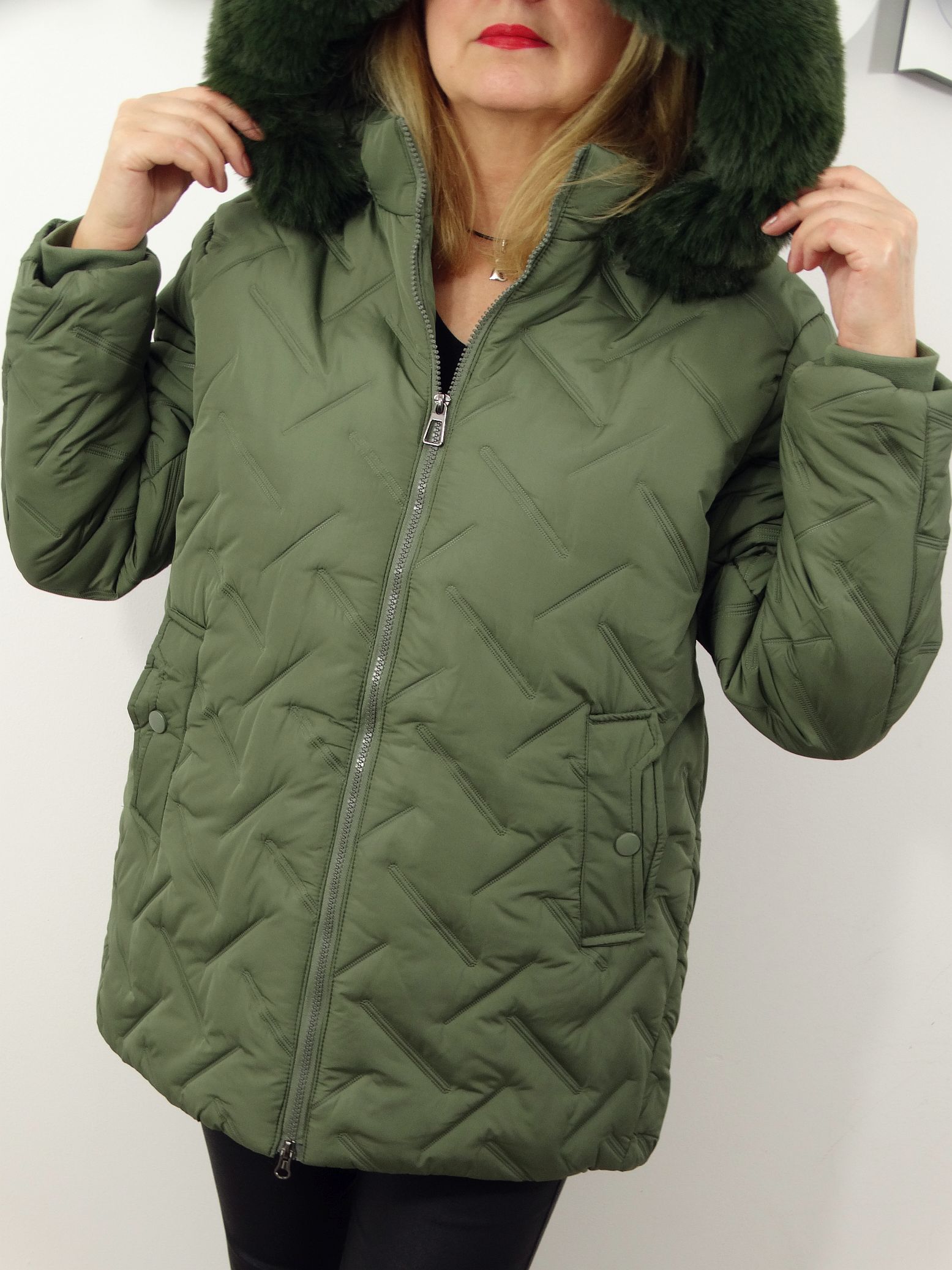 Kurtka Damska Pikowana Zimowa IZOLDA od 44 do 54 zielona - obrazek 7