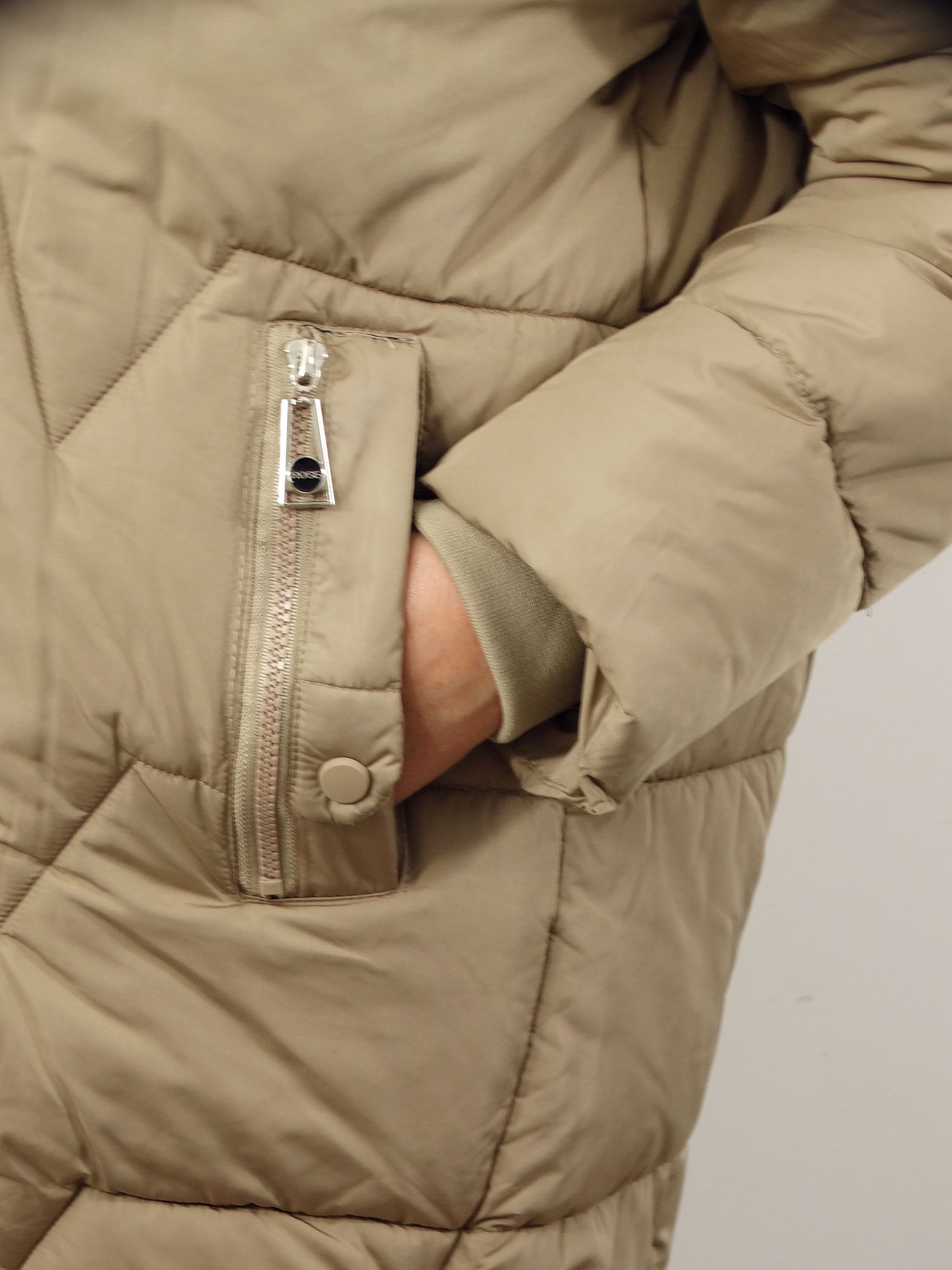 Kurtka Damska Pikowana Zimowa LUMIA od 44 do 54 beżowa - obrazek 4