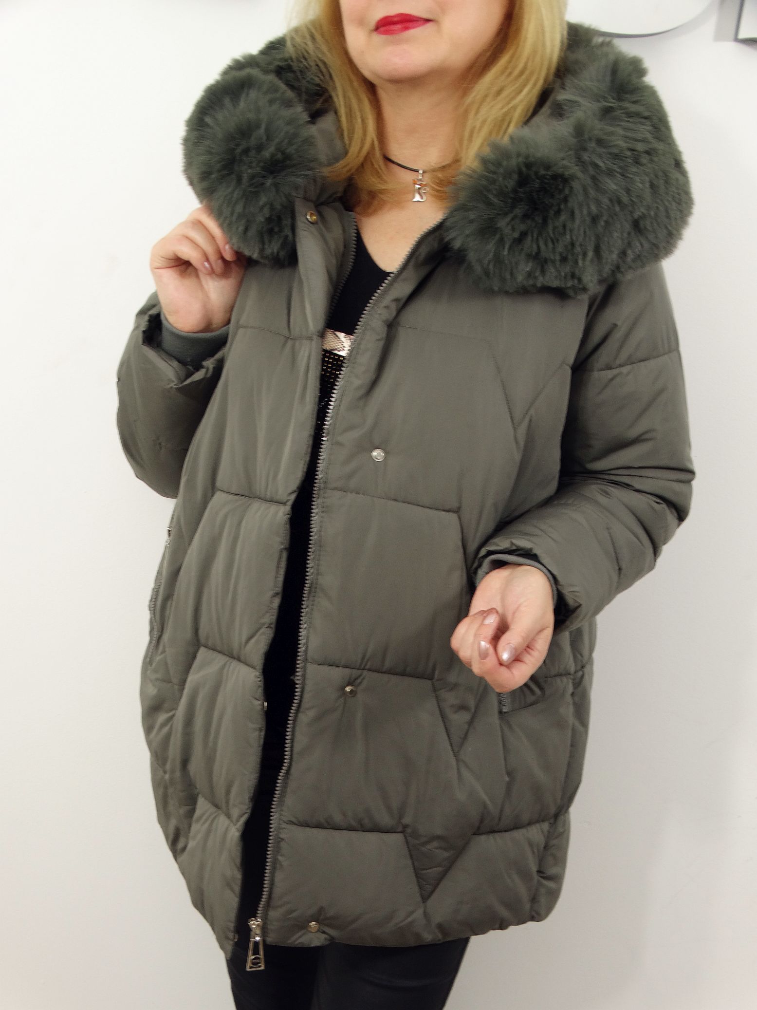 Kurtka Damska Pikowana Zimowa LUMIA od 44 do 54 szaro-zielona - obrazek 3