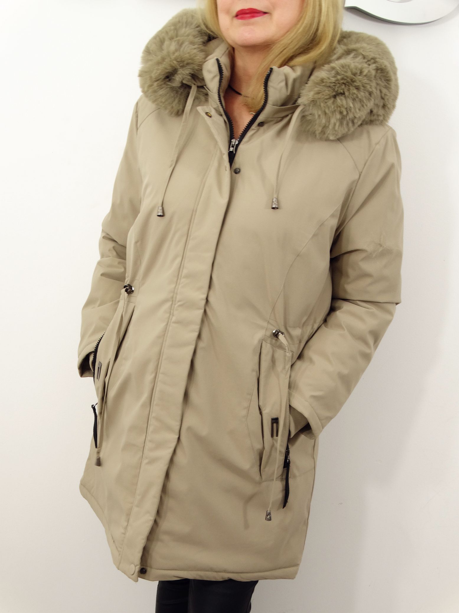 Kurtka Damska Zimowa Parka Ocieplana EMILIA od 44 do 54 beż