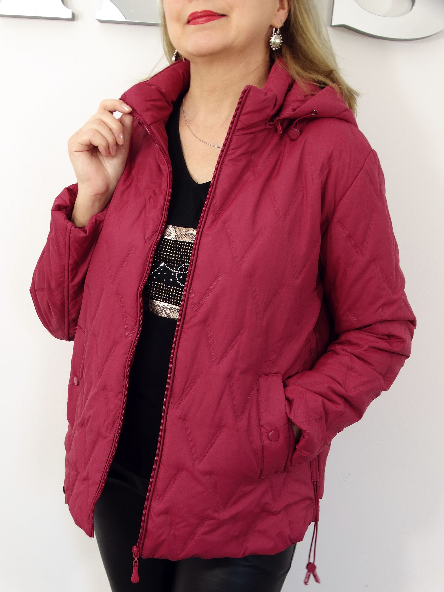 Kurtka Damska Pikowana Wiosenna Przejściowa DONATA od 44 do 54 czerwone wino - obrazek 3