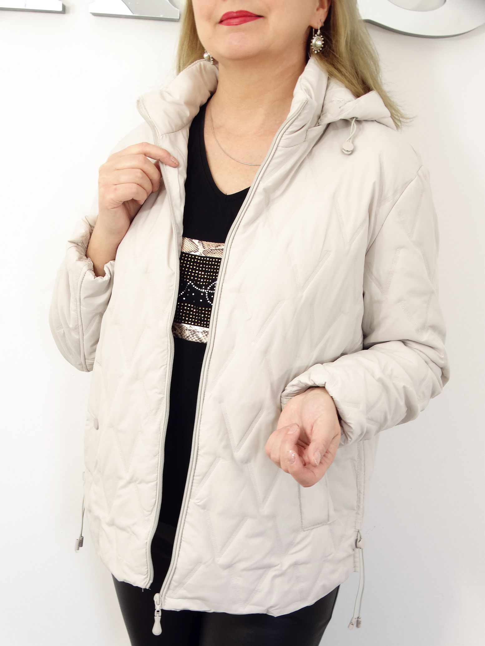 Kurtka Damska Pikowana Wiosenna Przejściowa DONATA od 44 do 54 kremowa - obrazek 3