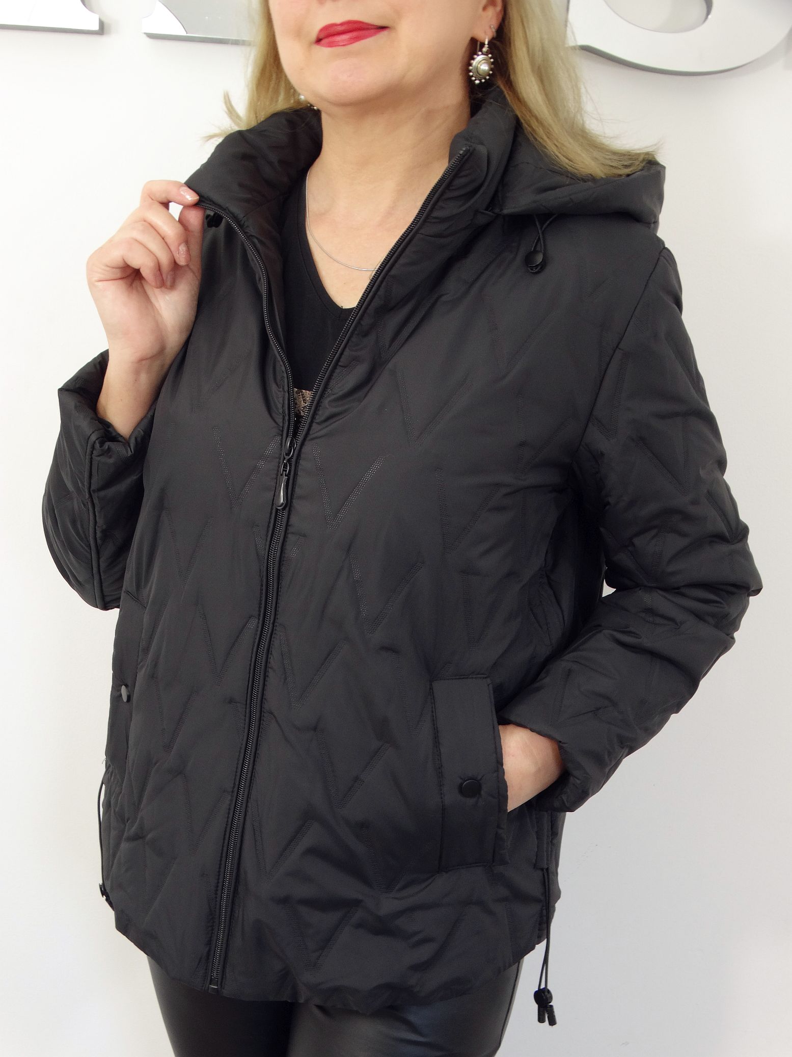 Kurtka Damska Pikowana Wiosenna Przejściowa DONATA od 44 do 54 czarna