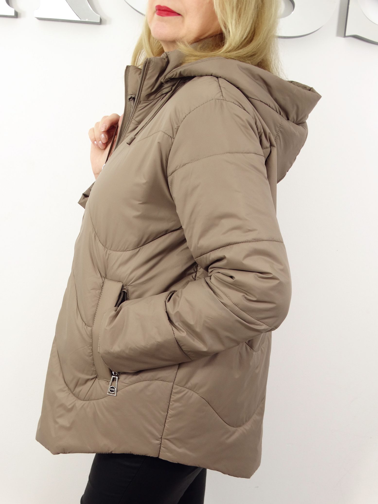 Kurtka Damska Pikowana Wiosenna Przejściowa AURA od 44 do 54 ciemny beż - obrazek 2