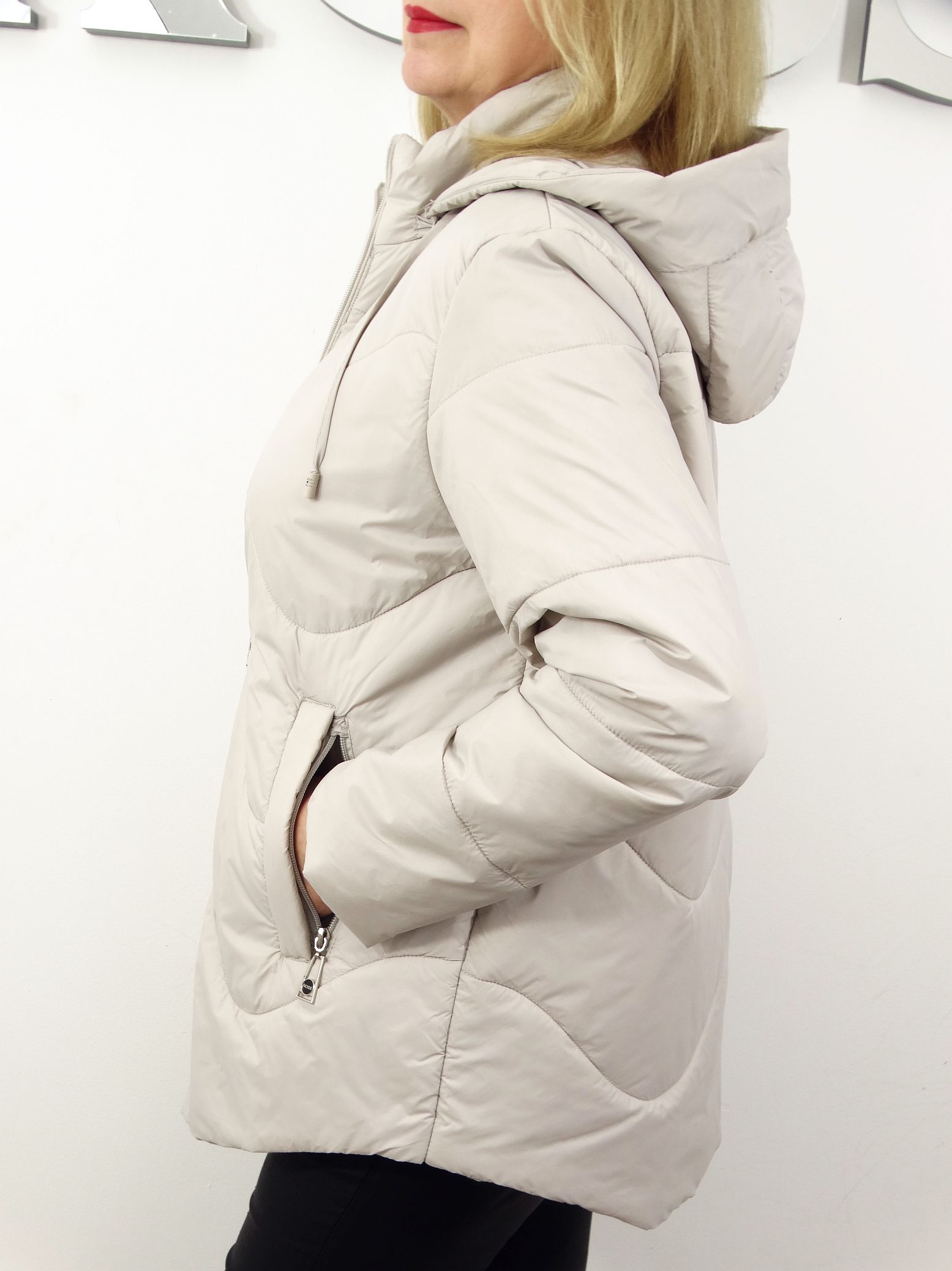 Kurtka Damska Pikowana Wiosenna Przejściowa AURA od 44 do 54 kremowa - obrazek 2