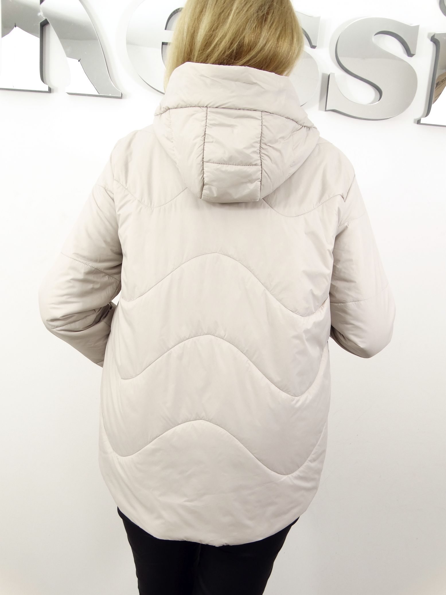 Kurtka Damska Pikowana Wiosenna Przejściowa AURA od 44 do 54 kremowa - obrazek 5