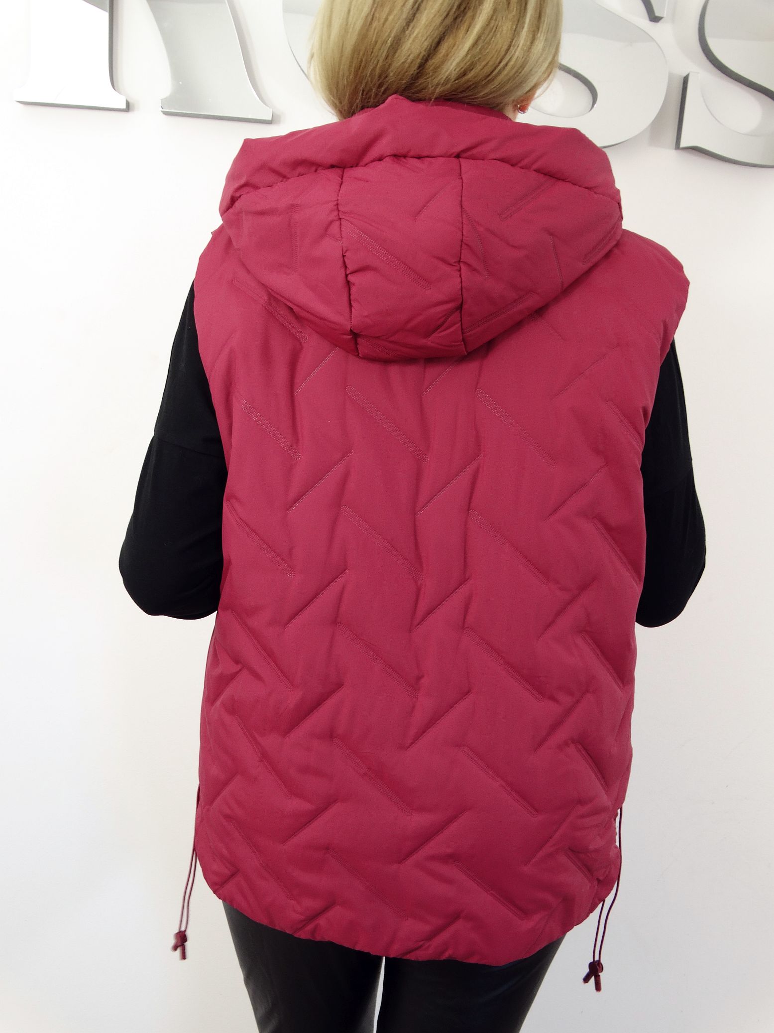 Kamizelka Wiosenna Bezrękawnik z Odpinanym Kapturem ELDA od 44 do 54 czerwone wino - obrazek 6