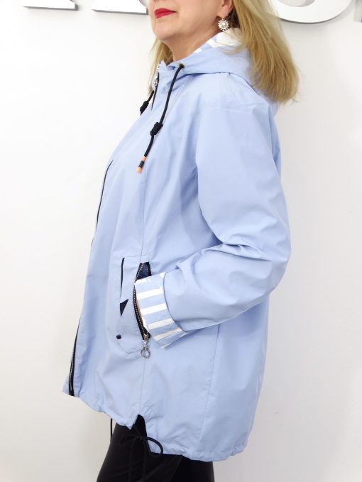 Kurtka Damska Wiatrówka z Odpinanym Kapturem Plus Size GEMMA2 od 54 do 64 błękitna